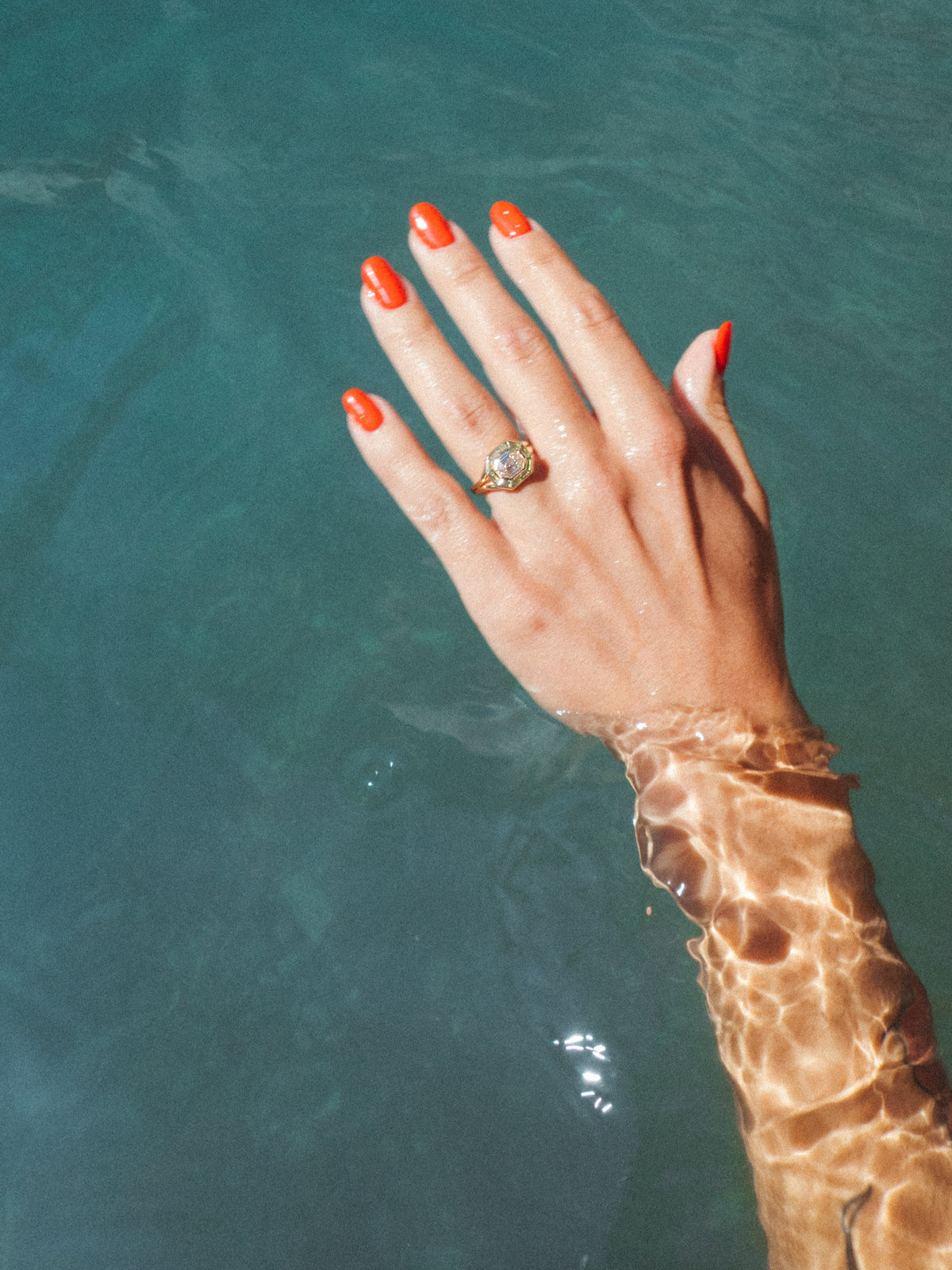 Lucia Ring