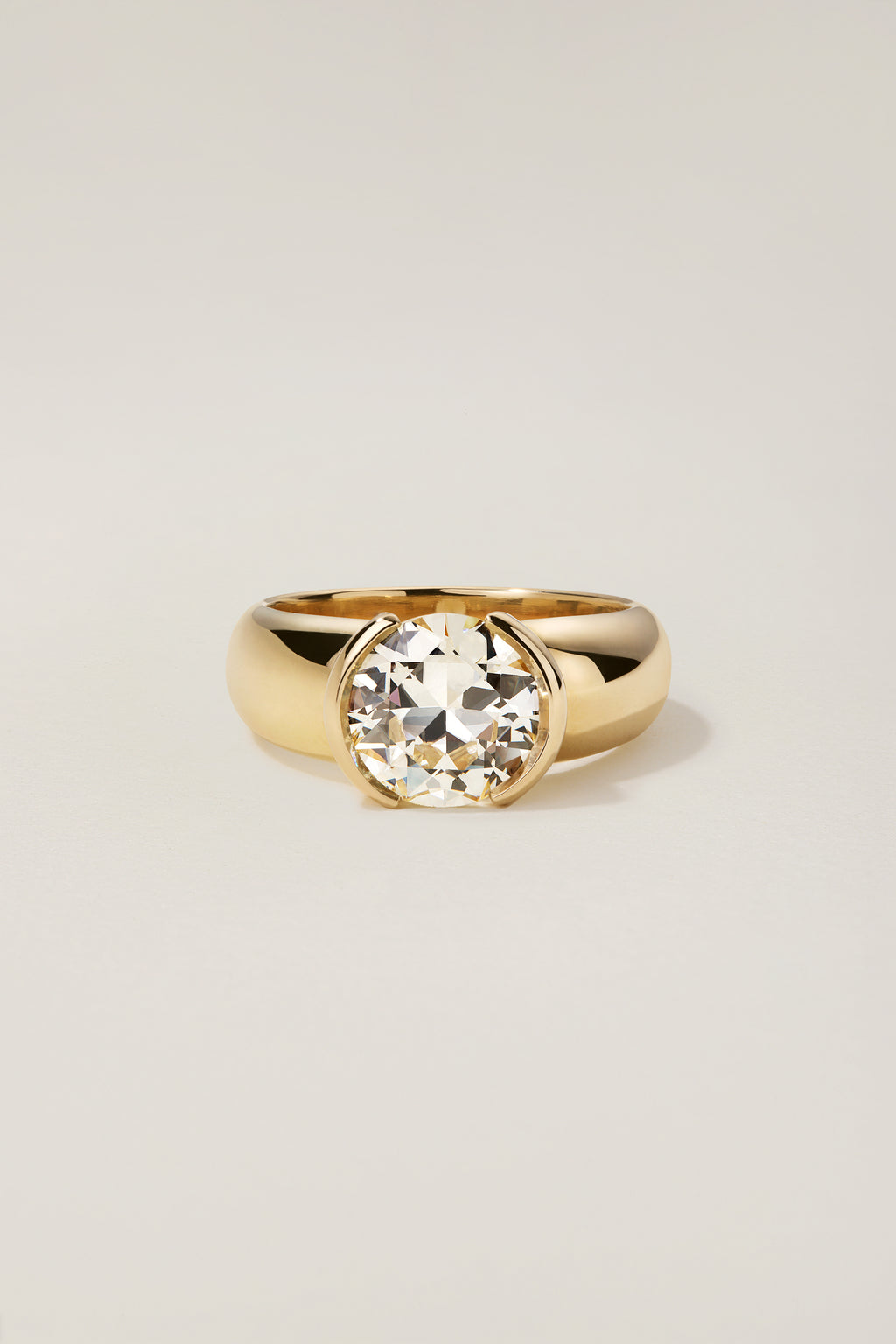 Madeleine Ring
