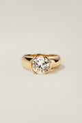 Madeleine Ring
