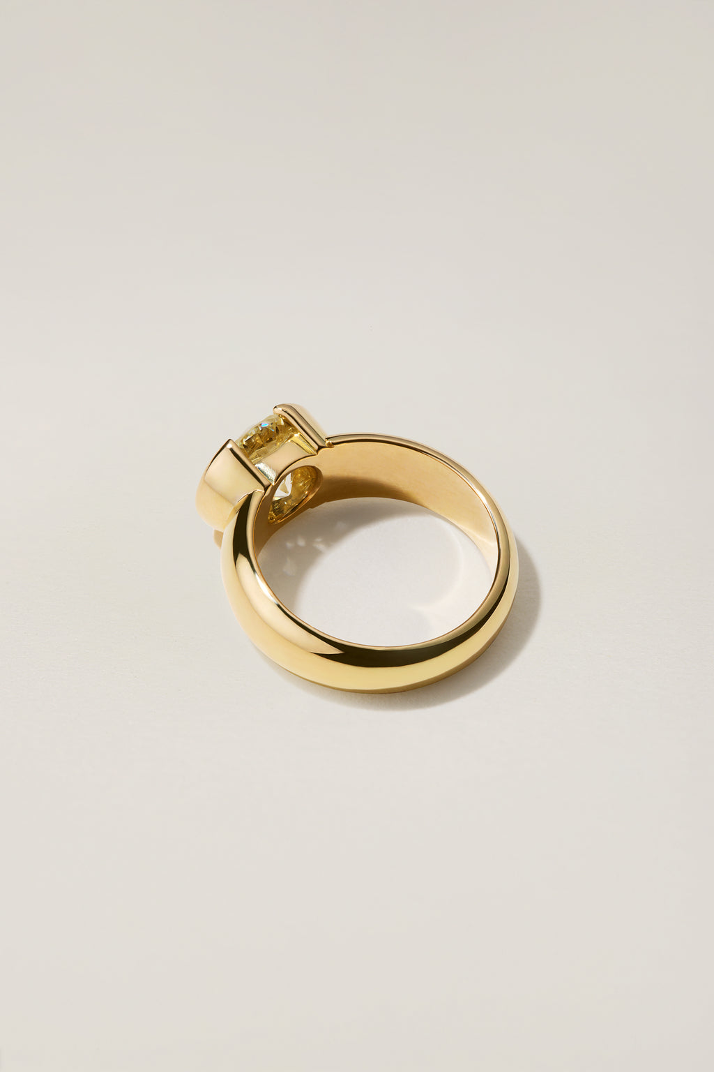 Madeleine Ring